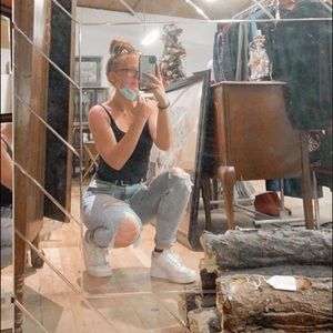 Meet your Posher, Jackie